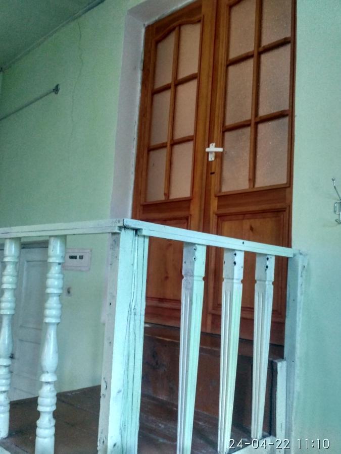 לינה וארוחת בוקר Qorowul Western House מראה חיצוני תמונה
